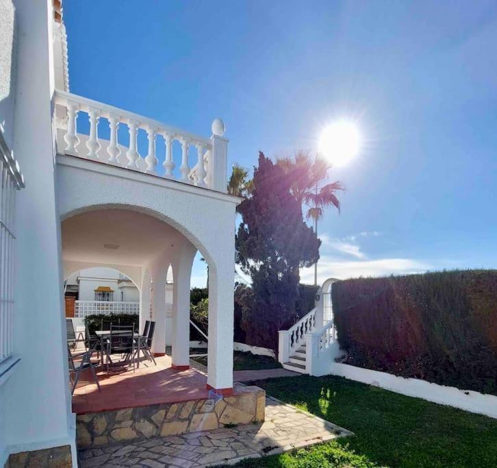 Caleta Beach House Villa Beatriz Sinese Design Torre Del Mar Εξωτερικό φωτογραφία